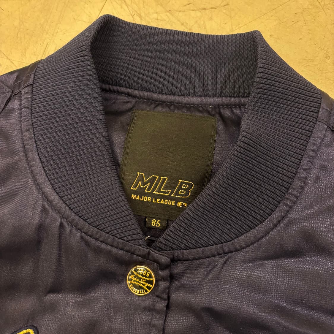 MLB 뉴욕양키스 새틴 바시티 자켓 상품이미지3