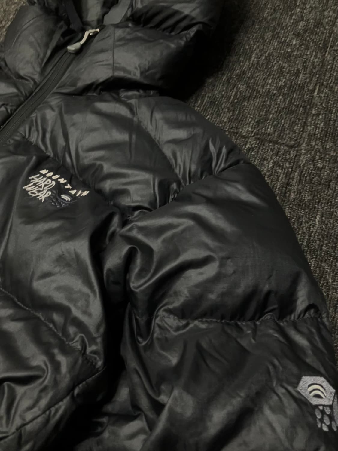 마운틴 하드웨어 패딩 후디형 상품이미지2