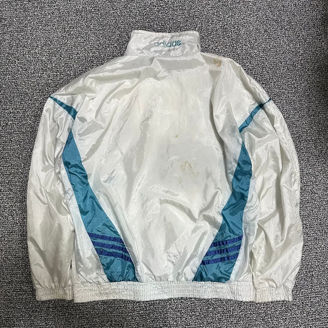 (L) 아디다스 90s 올드스쿨 바람막이 화이트/네이비 상품이미지4