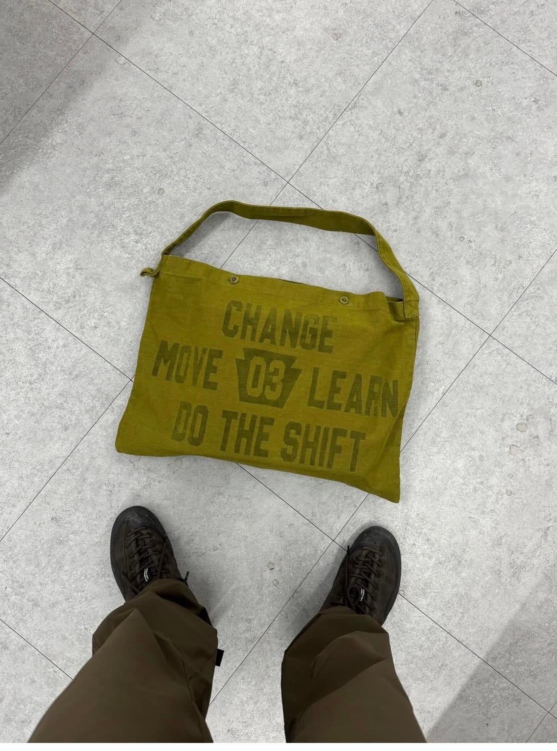 컬렉트피시스 cml 메신저백 상품이미지1