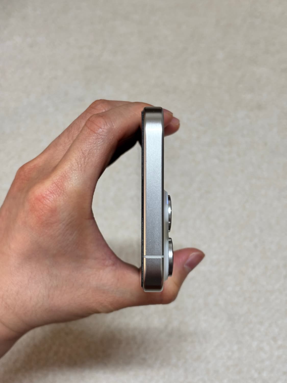 아이폰 15 프로 맥스 화이트티타늄 512기가 상품이미지5