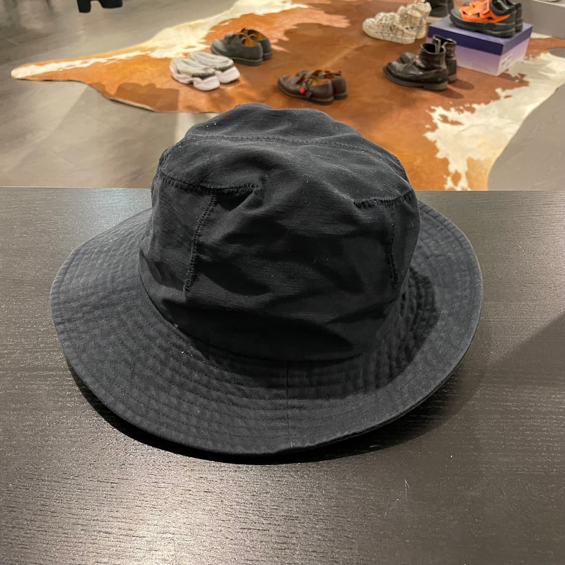 키지마 타카유키 패널 디테일 버킷햇 상품이미지3