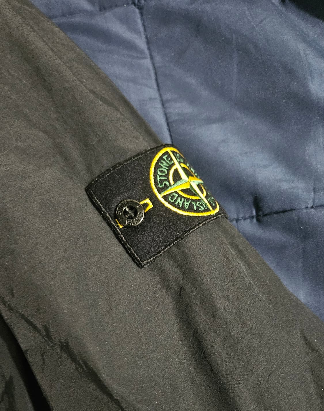 스톤아일랜드 나슬란 나일론 오버셔츠 블랙 XL 상품이미지3