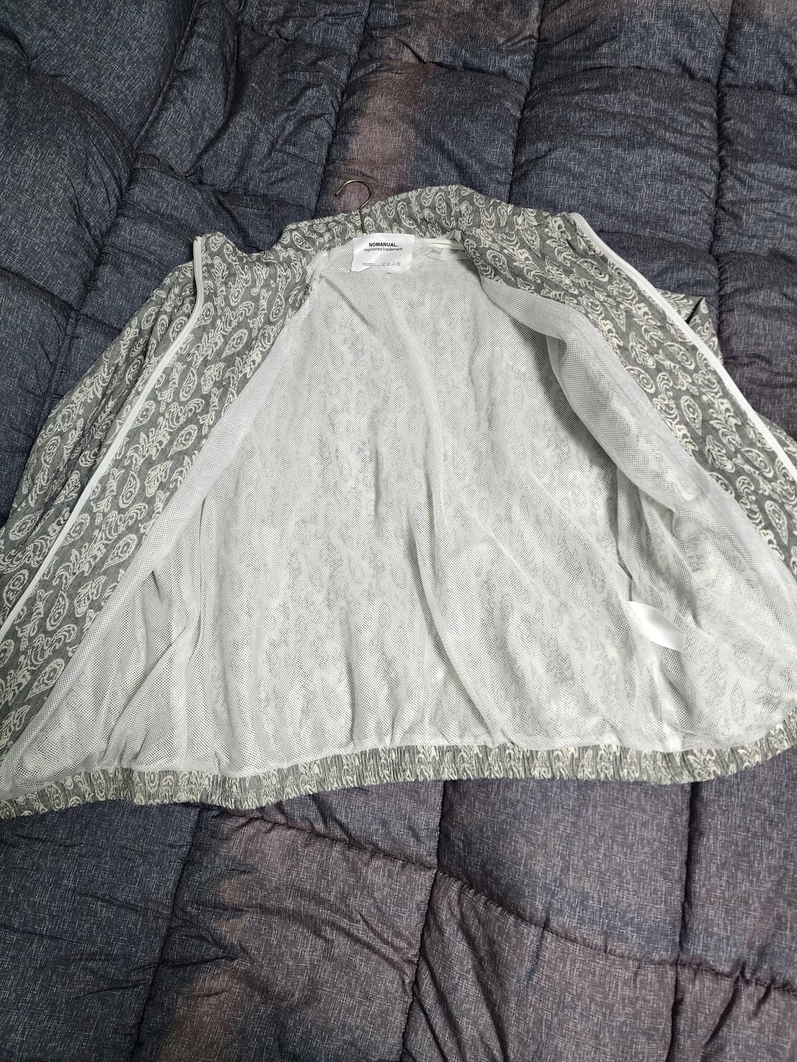 노매뉴얼 페이즐리 트랙탑 블랙 L 상품이미지4