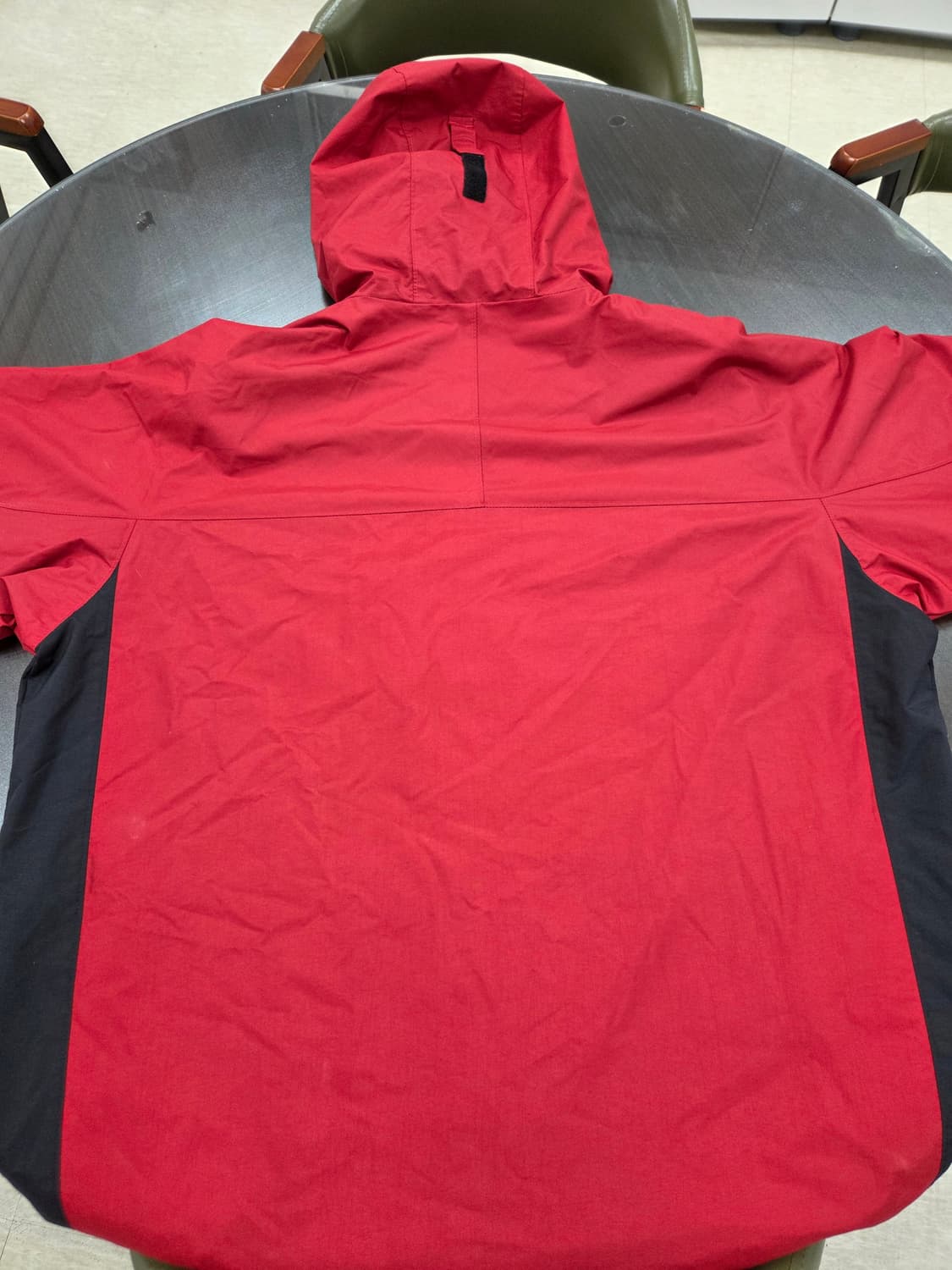 컬럼비아 빨간색 집업바람막이 L(100) 상품이미지2