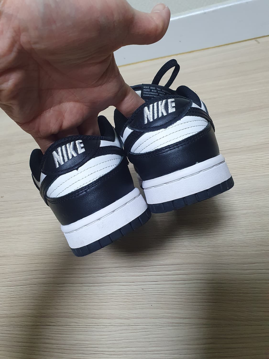 나이키 덩크 로우 범고래 240 상품이미지6