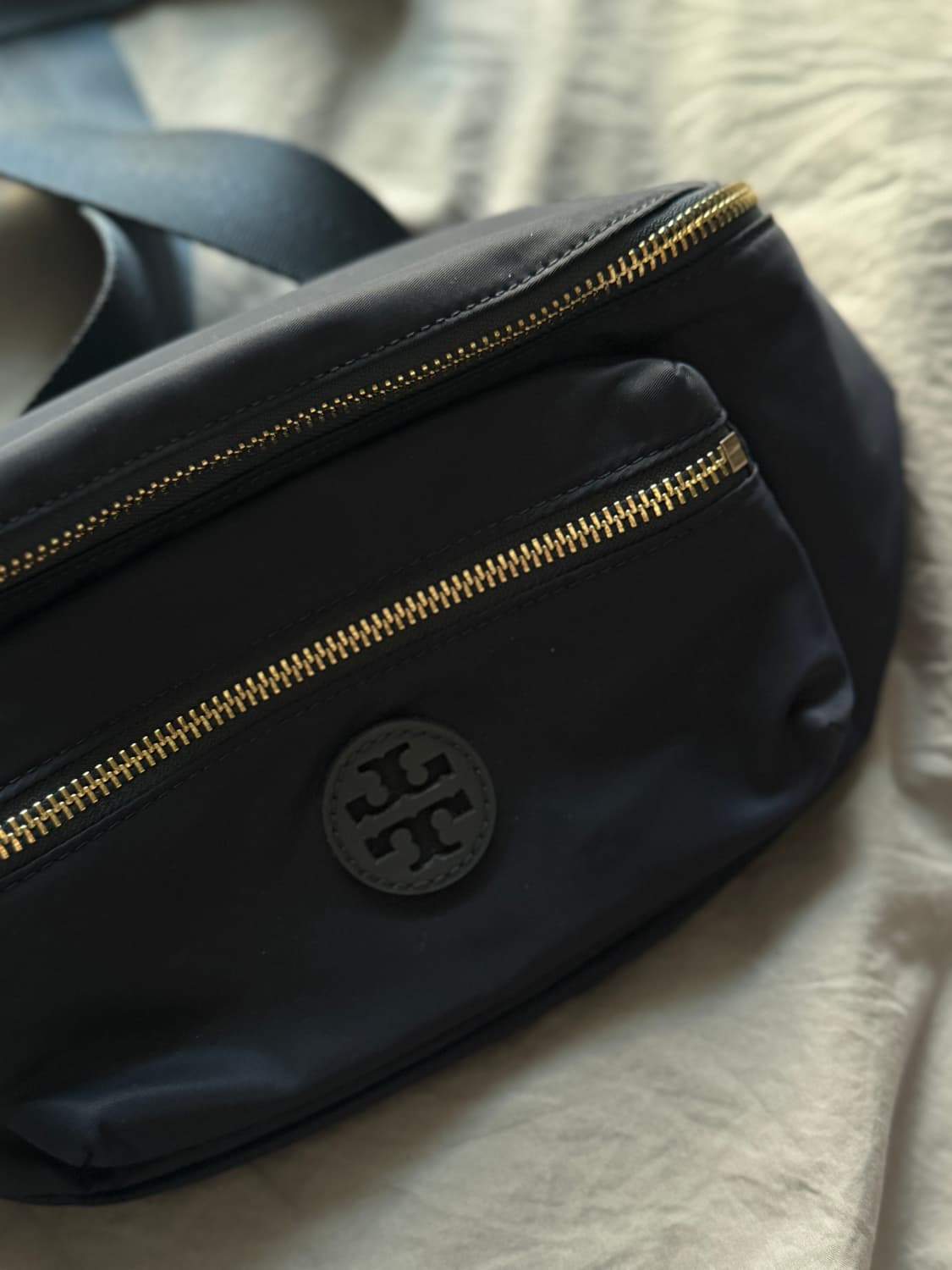 토리버치 나일론 벨트백 네이비 상품이미지4