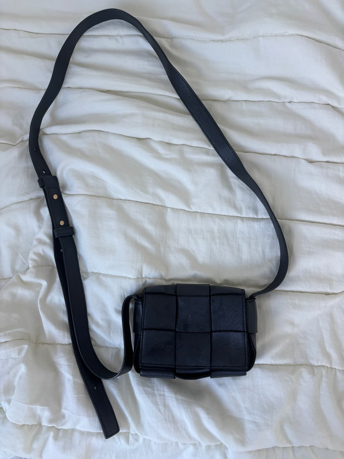 보테가베네타 미니 카세트백 블랙 상품이미지2