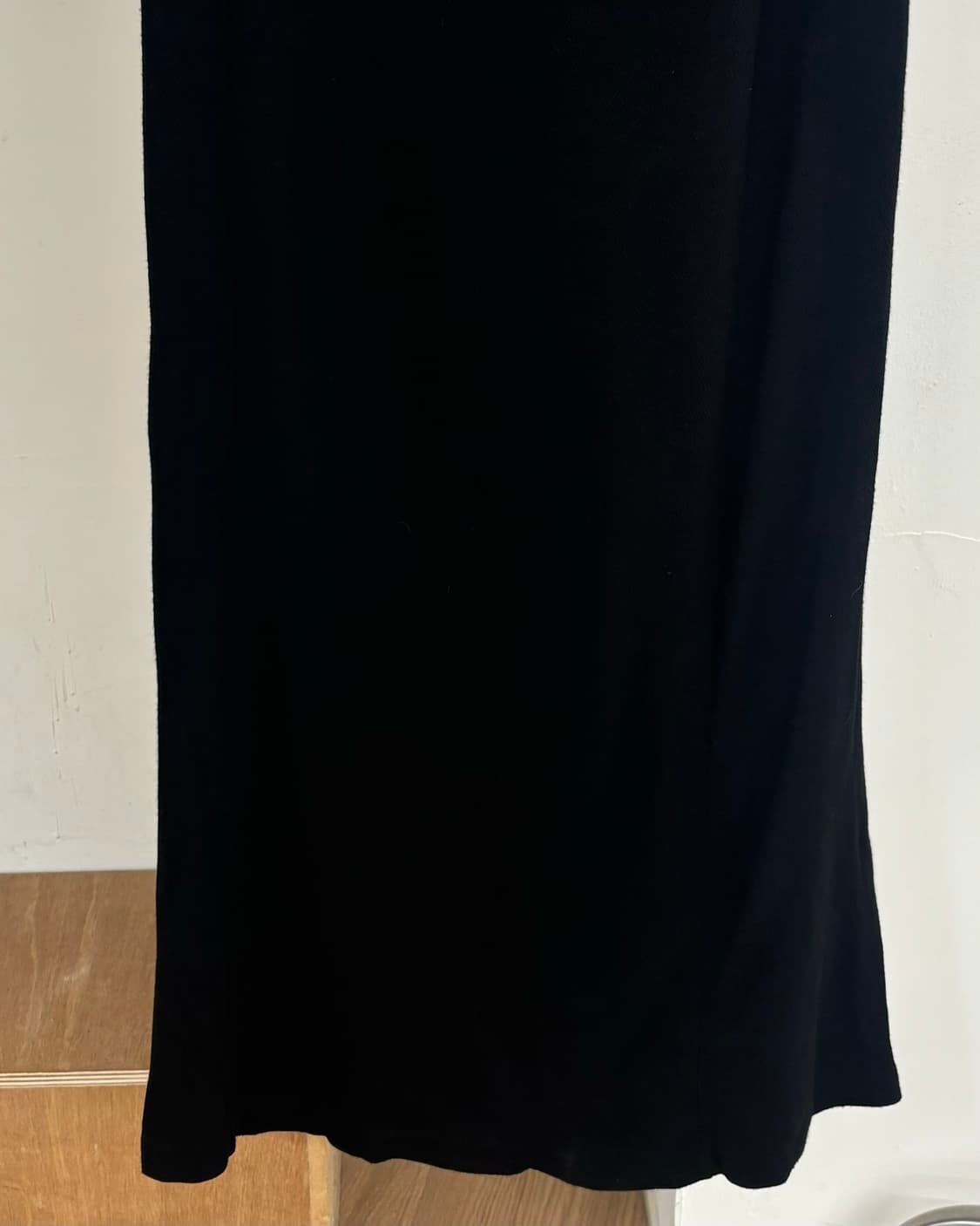 엠엠식스 블랙 롱 스커트 상품이미지3