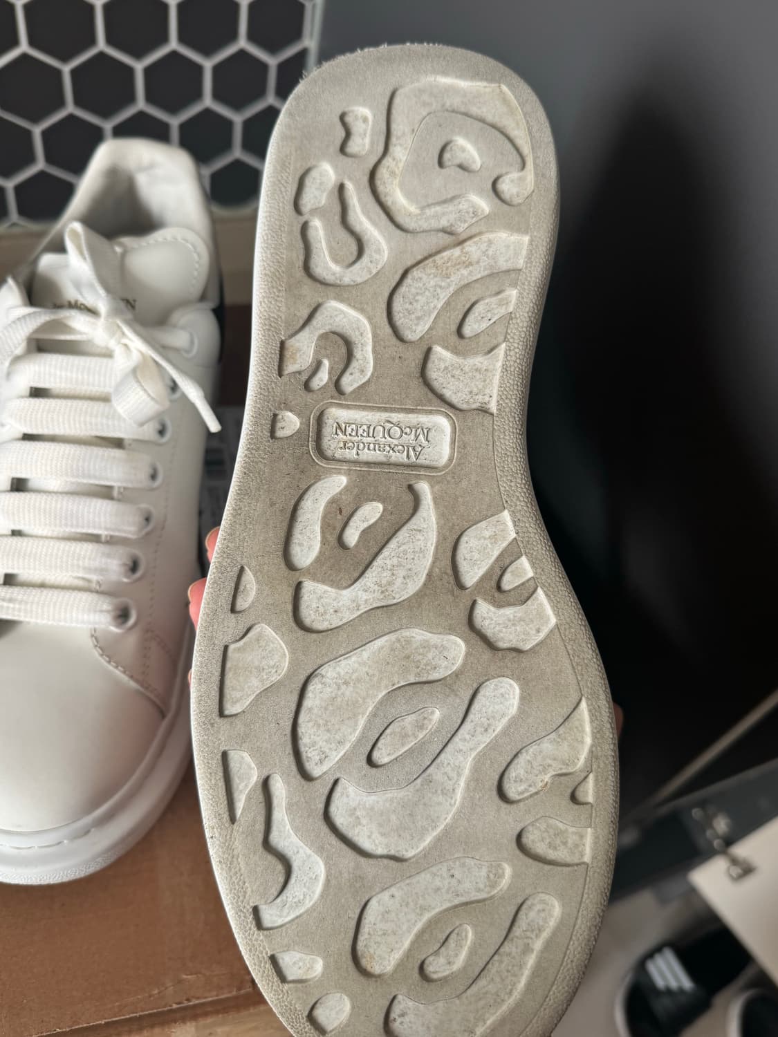 알렉산더맥퀸 오버솔 42 상품이미지3