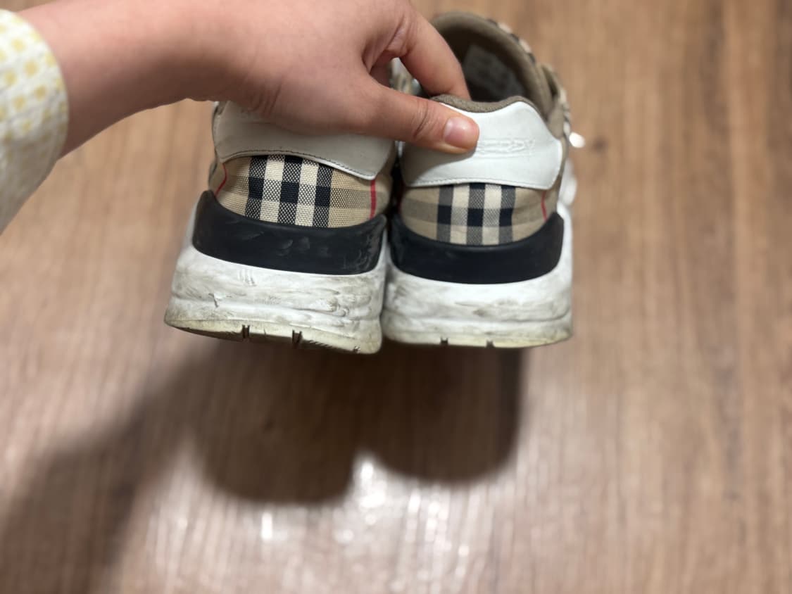 버버리 빈티지 체크 운동화 41사이즈 260 상품이미지4
