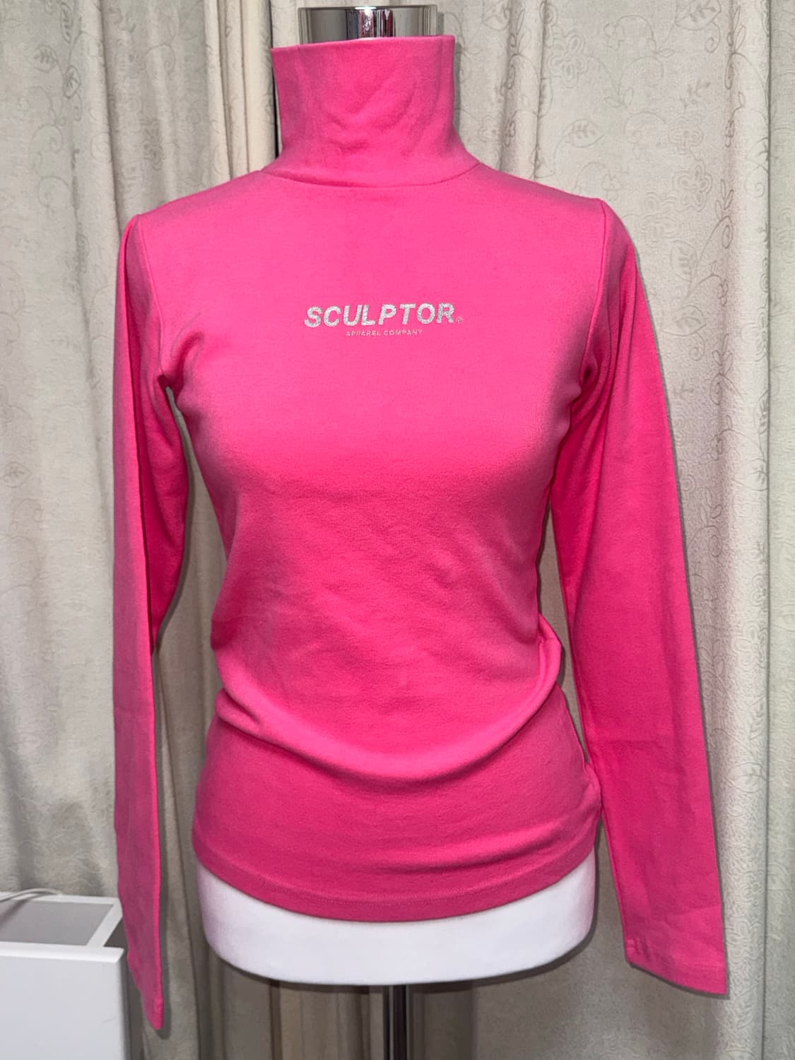 SCULPTOR hot pink turtleneck  상품이미지2