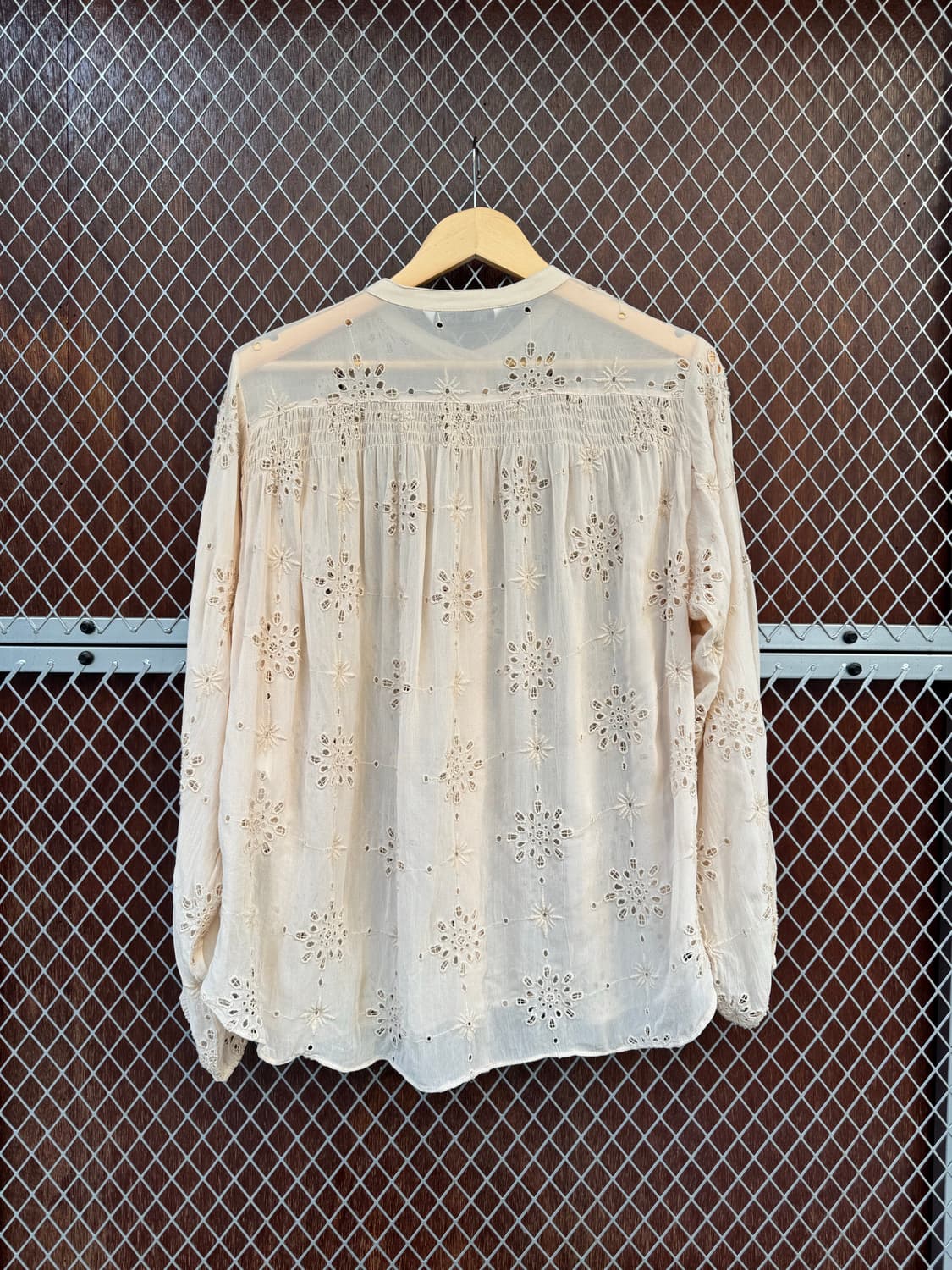 ZARA 자라 아일렛 펀칭 자수 아이보리 블라우스 M 상품이미지5
