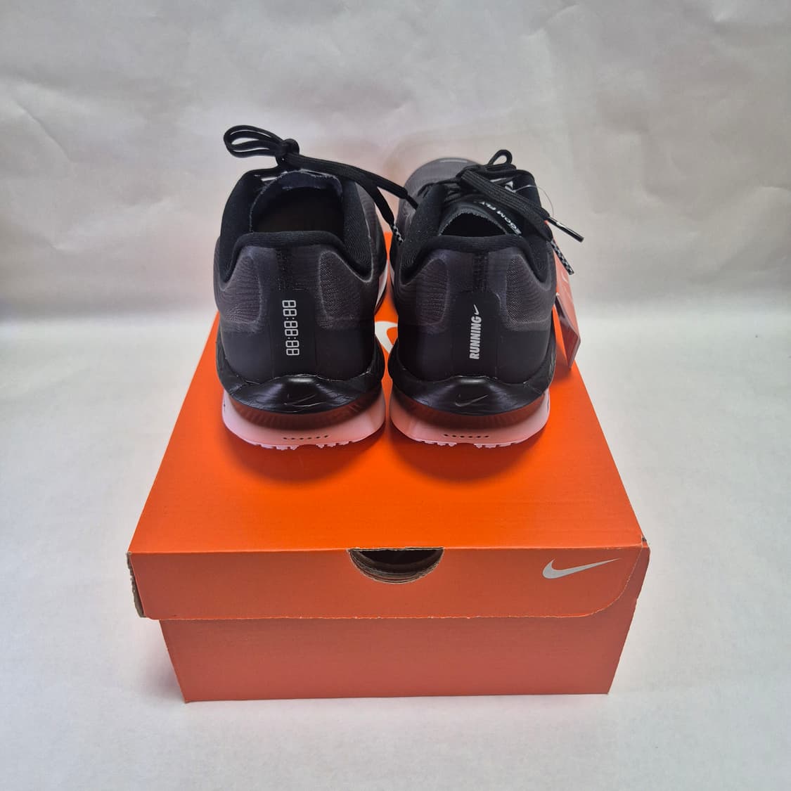 나이키 줌플라이 6 그레이화이트 새상품 270 상품이미지4