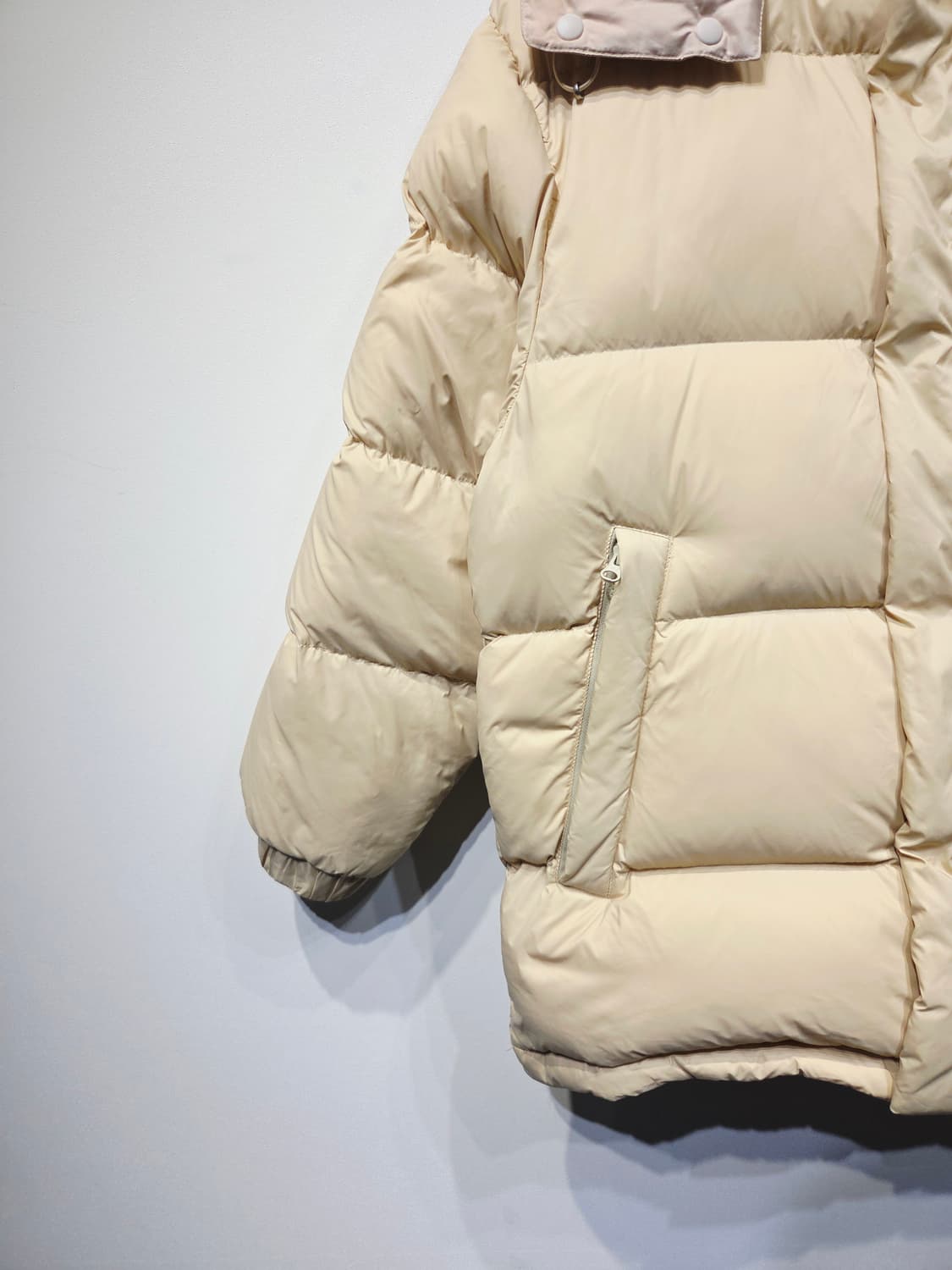 라퍼지스토어 프리미엄 덕다운 패딩 크림 상품이미지4