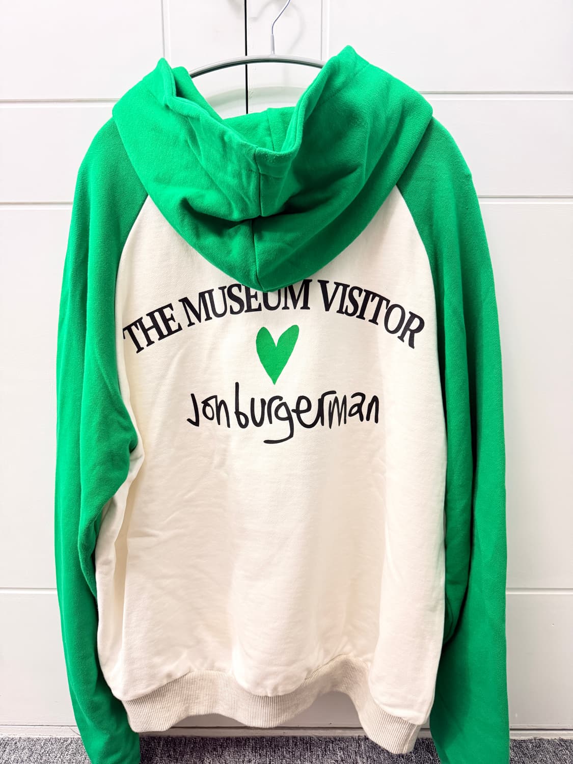 더 뮤지엄 비지터 X 존버거맨 콜라보 후드 상품이미지2