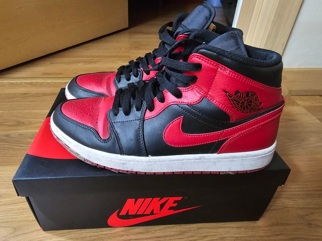 에어조던 1 미드 브레드 270 상품이미지1