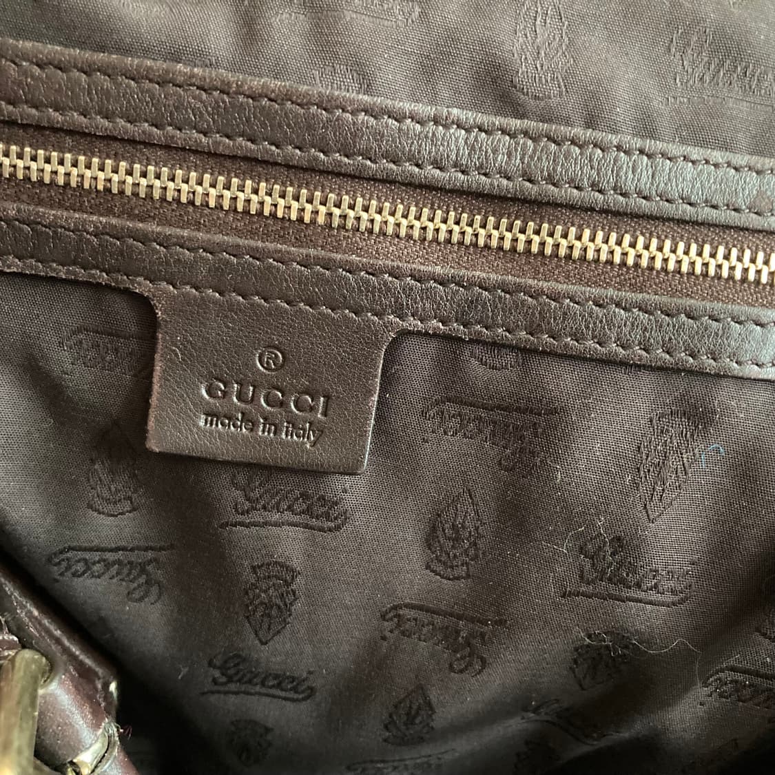 구찌 GG 시마 패턴 가죽 숄더백 상품이미지9