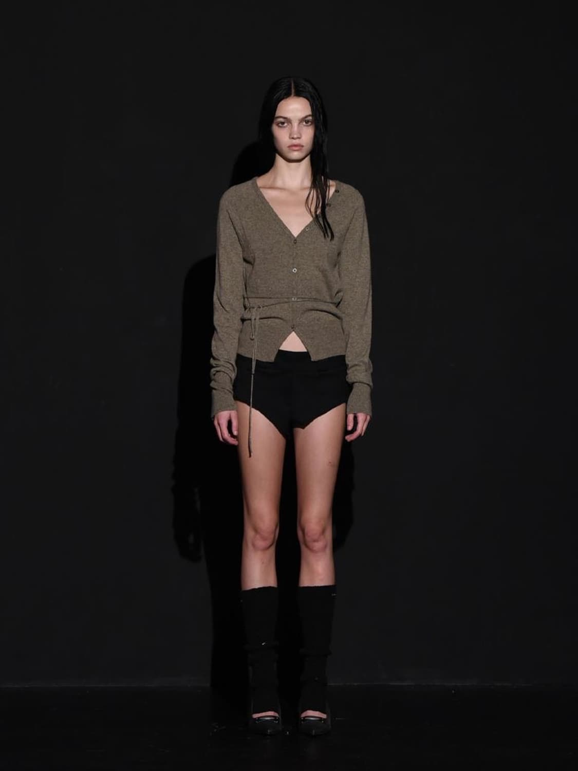 보헤미안서울 버튼 니트 가디건 상품이미지2