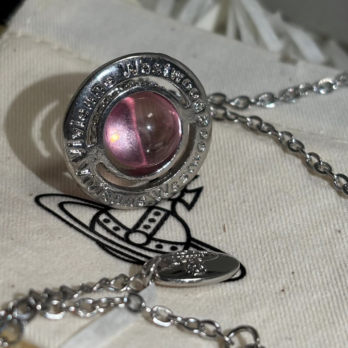 풀박스) 비비안웨스트우드 핑크 오알비 펜던트 목걸이 상품이미지3