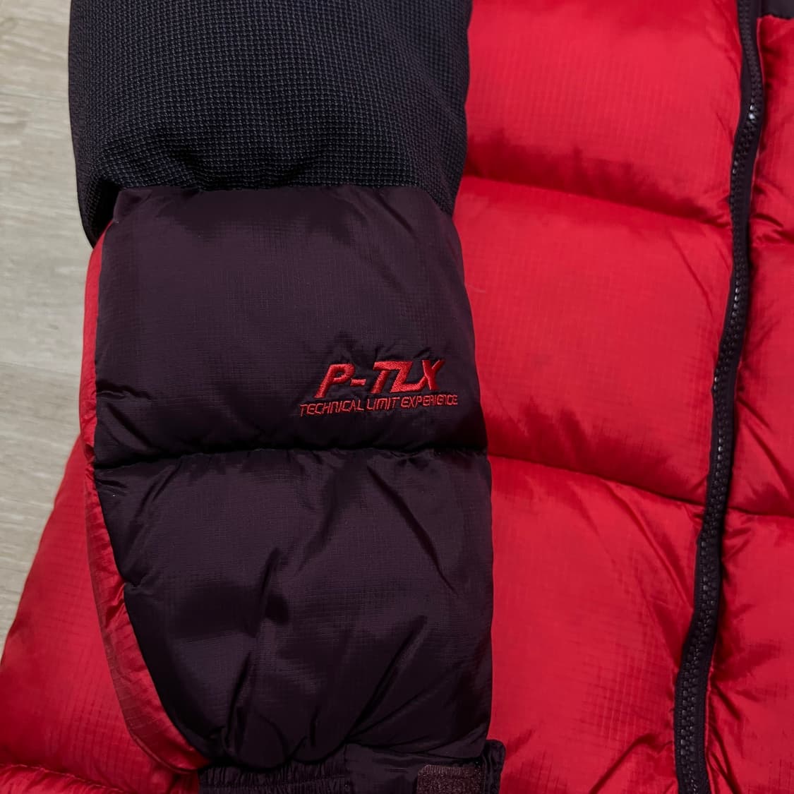 프로월드컵 구스다운 700 배색 후드 패딩 점퍼 [레드] L/100 상품이미지5