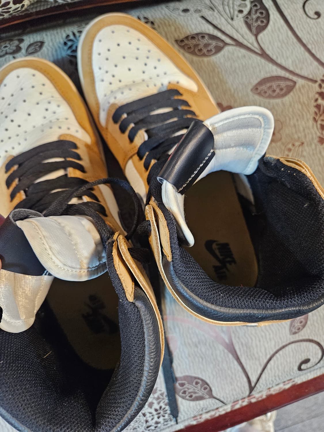 나이키 조던1 레트로 하이 OG 루키오브더이어 상품이미지5