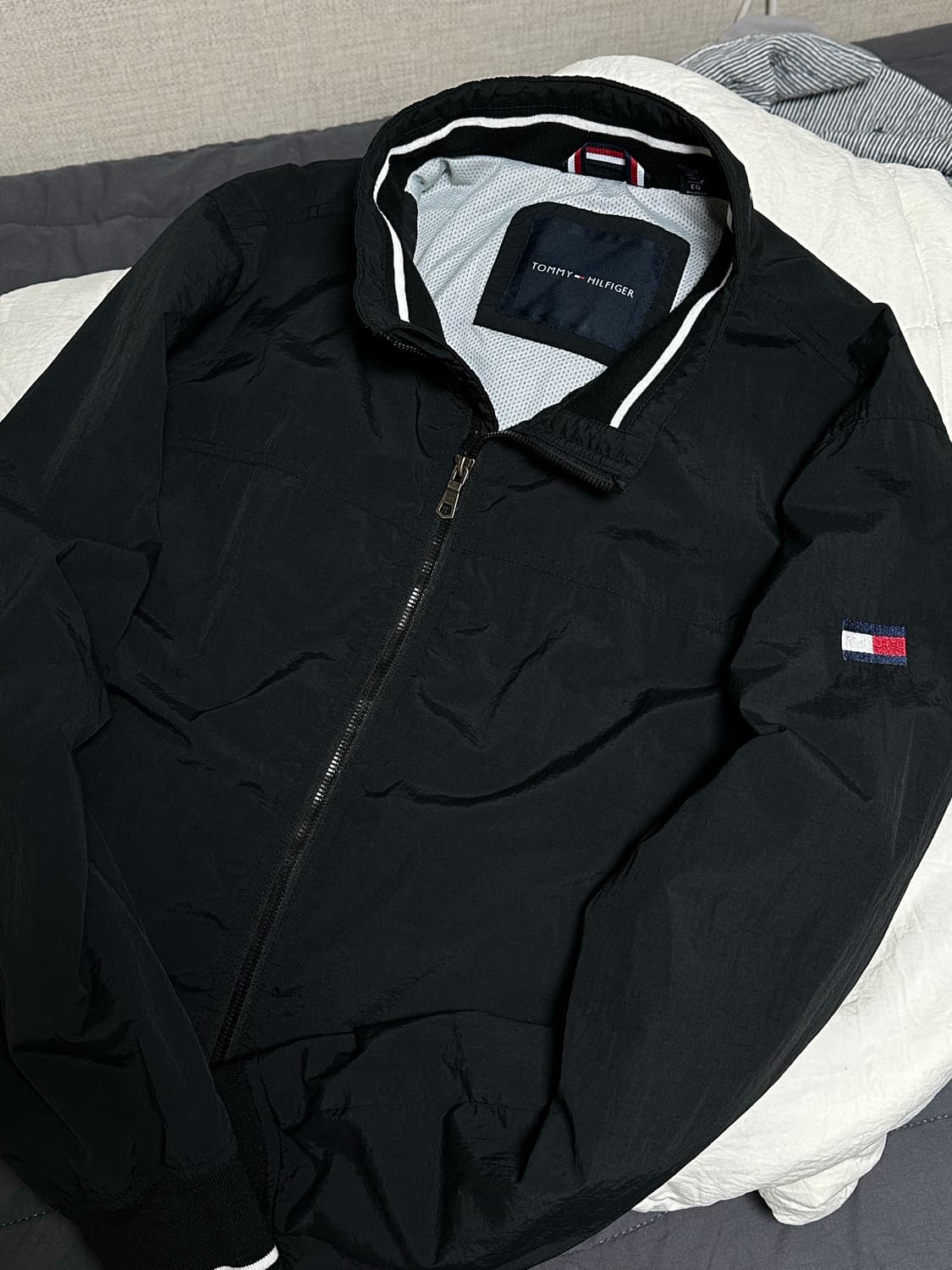 타미힐피거 블랙 윈드브레이커 XL 상품이미지1