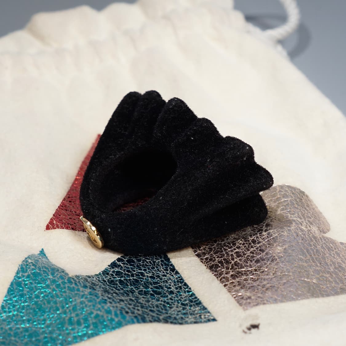 앰부쉬 POW 벨벳 반지 상품이미지4