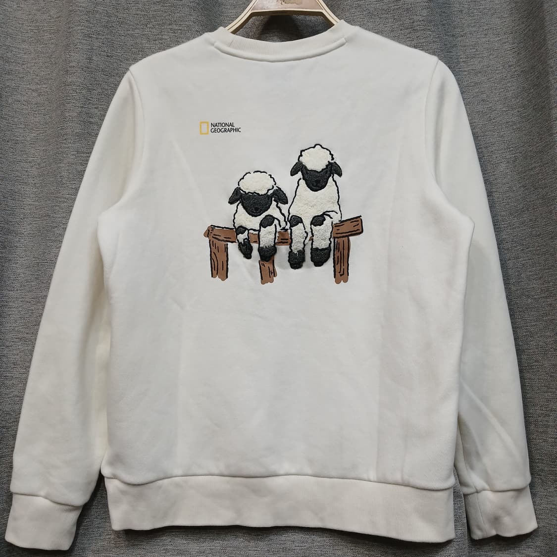 내셔날지오그래픽 기모 맨투맨 상품이미지1