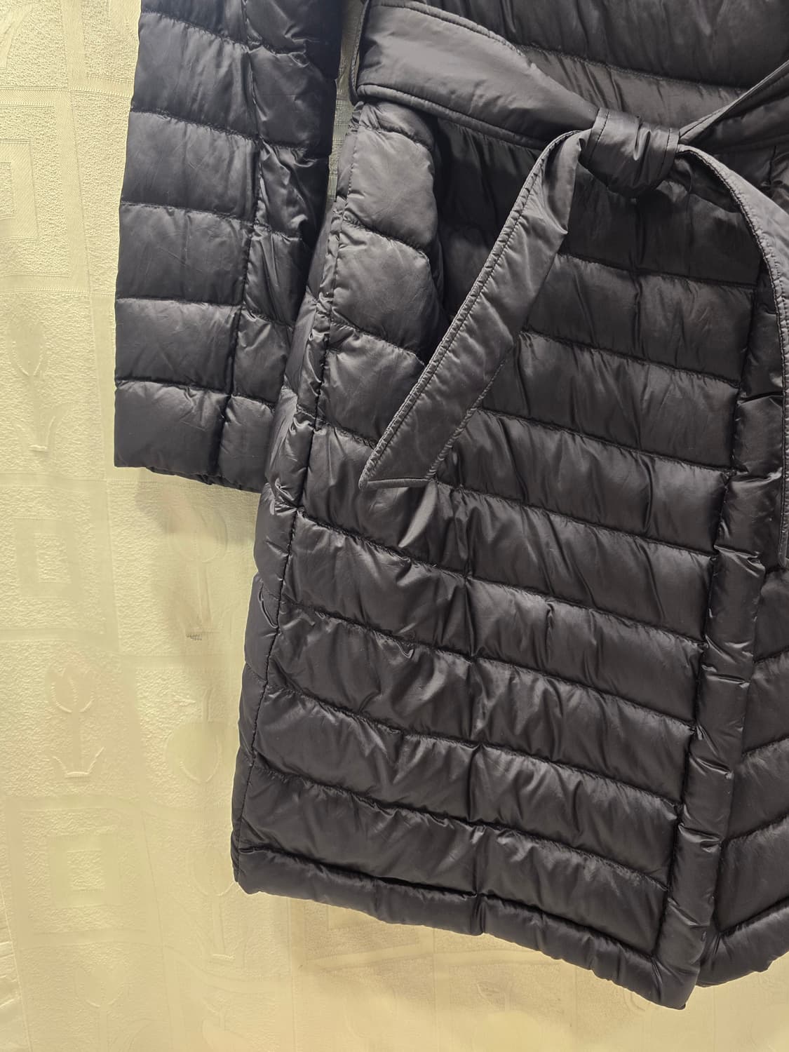 유니클로 무척 가벼운 롱패딩 66 상품이미지4