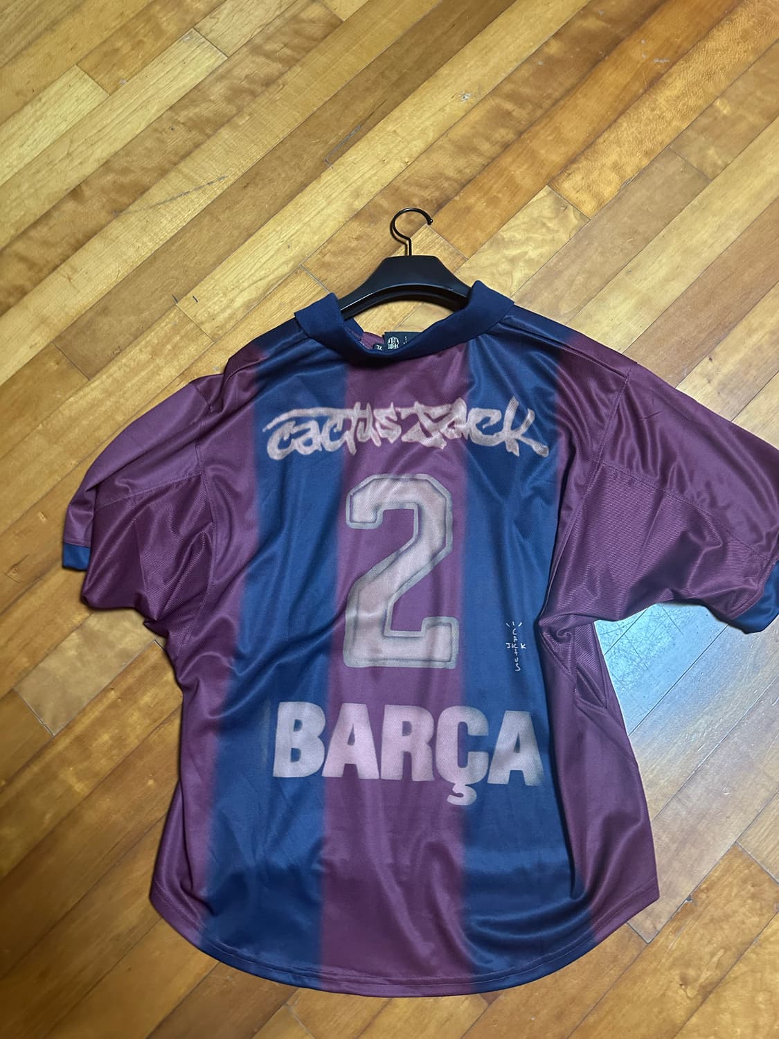 트래비스 스캇 바르셀로나 Travis Scott Barcelona 상품이미지4