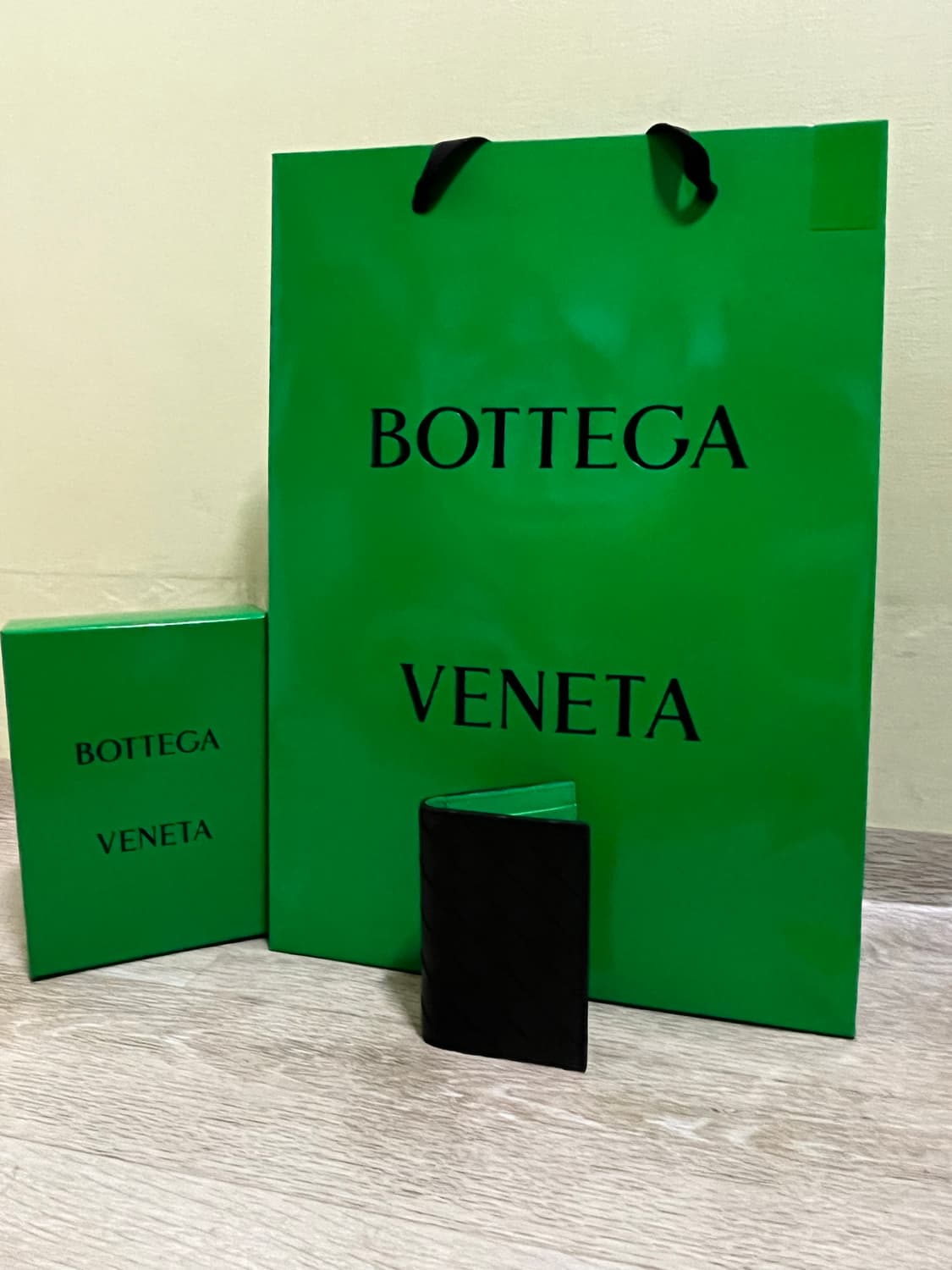 보테가 베네타 블랙그래스 카드지갑 상품이미지3