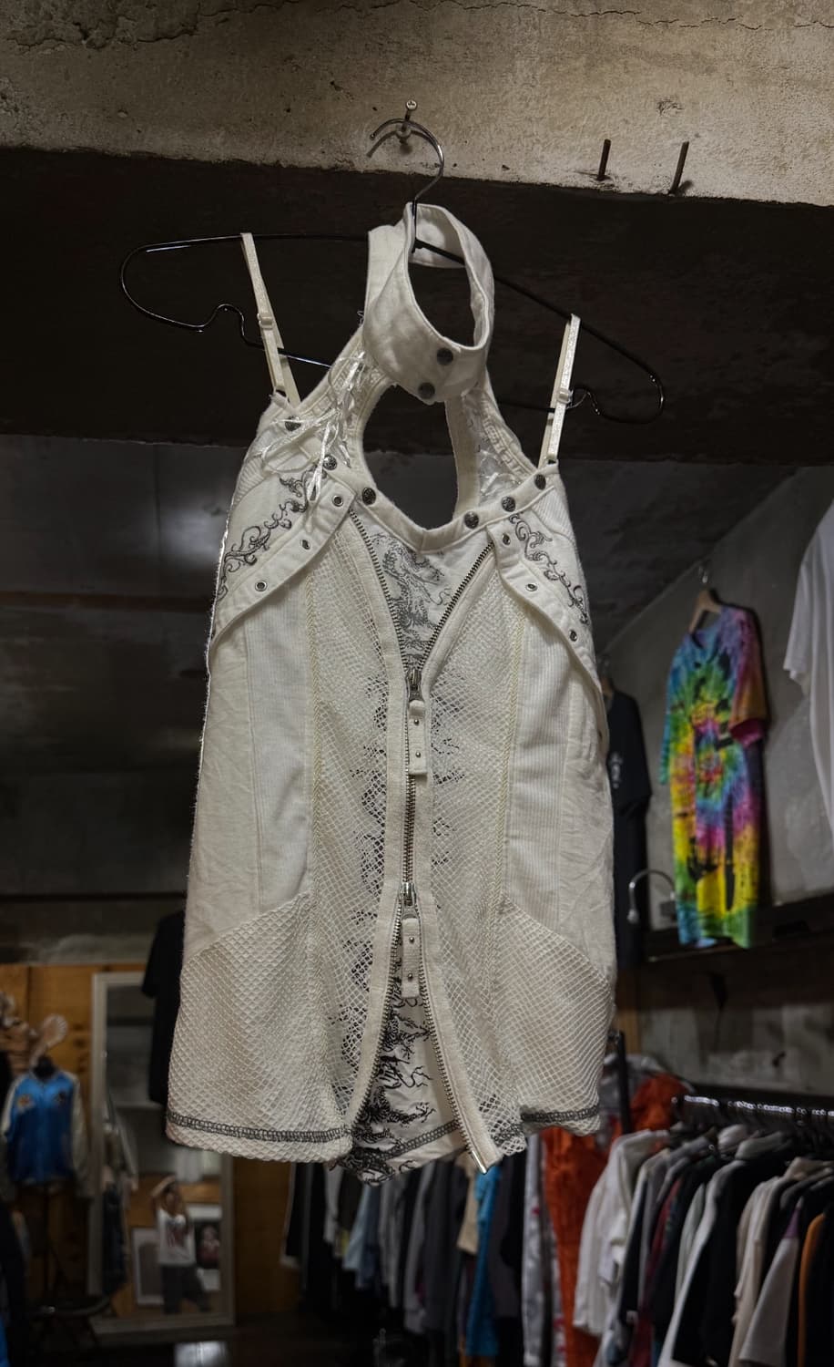 ozz on 오즈온 디테일 노 슬리브 상품이미지1