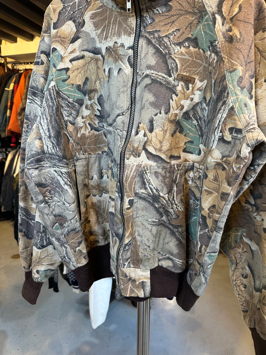 울리치 아웃도어웨어 리얼트리 카모 붐버 자켓 상품이미지4