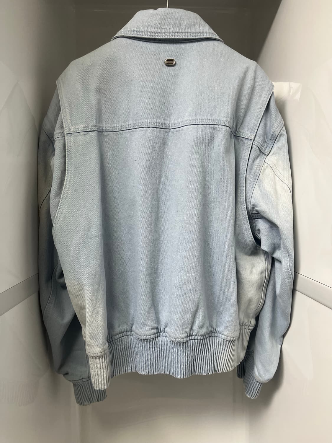 솔리드옴므 24ss 스카이블루 워시드 데님 자켓 50사이즈 상품이미지2