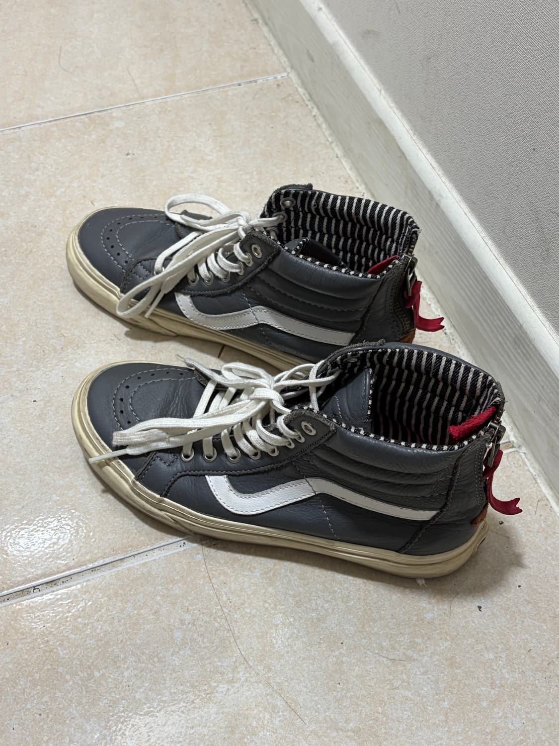 반스 스케이트 하이 235 상품이미지1