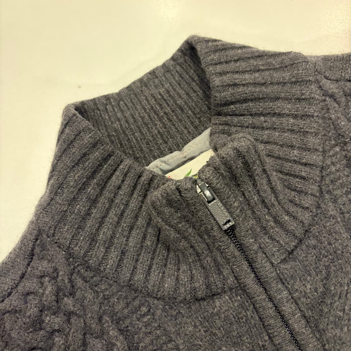 [105] 라코스테 울 케이블 니트 가디건 다크그레이 B938 상품이미지5