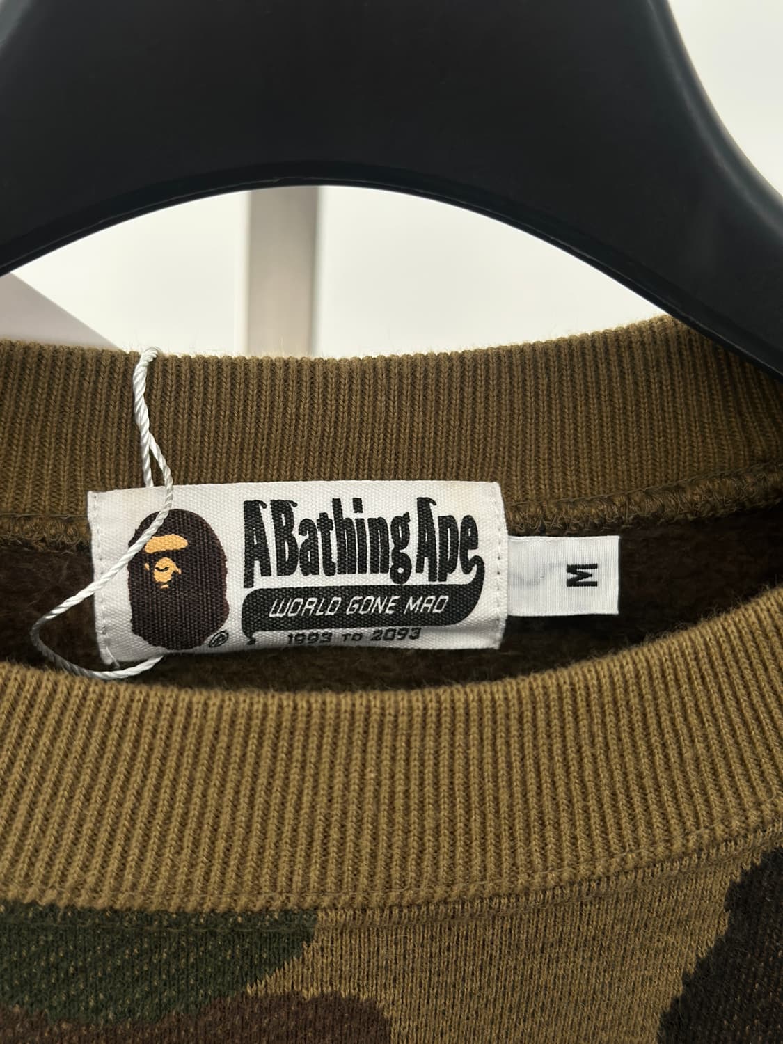 베이프 퍼스트카모 레더 사루 패치 맨투맨  상품이미지4