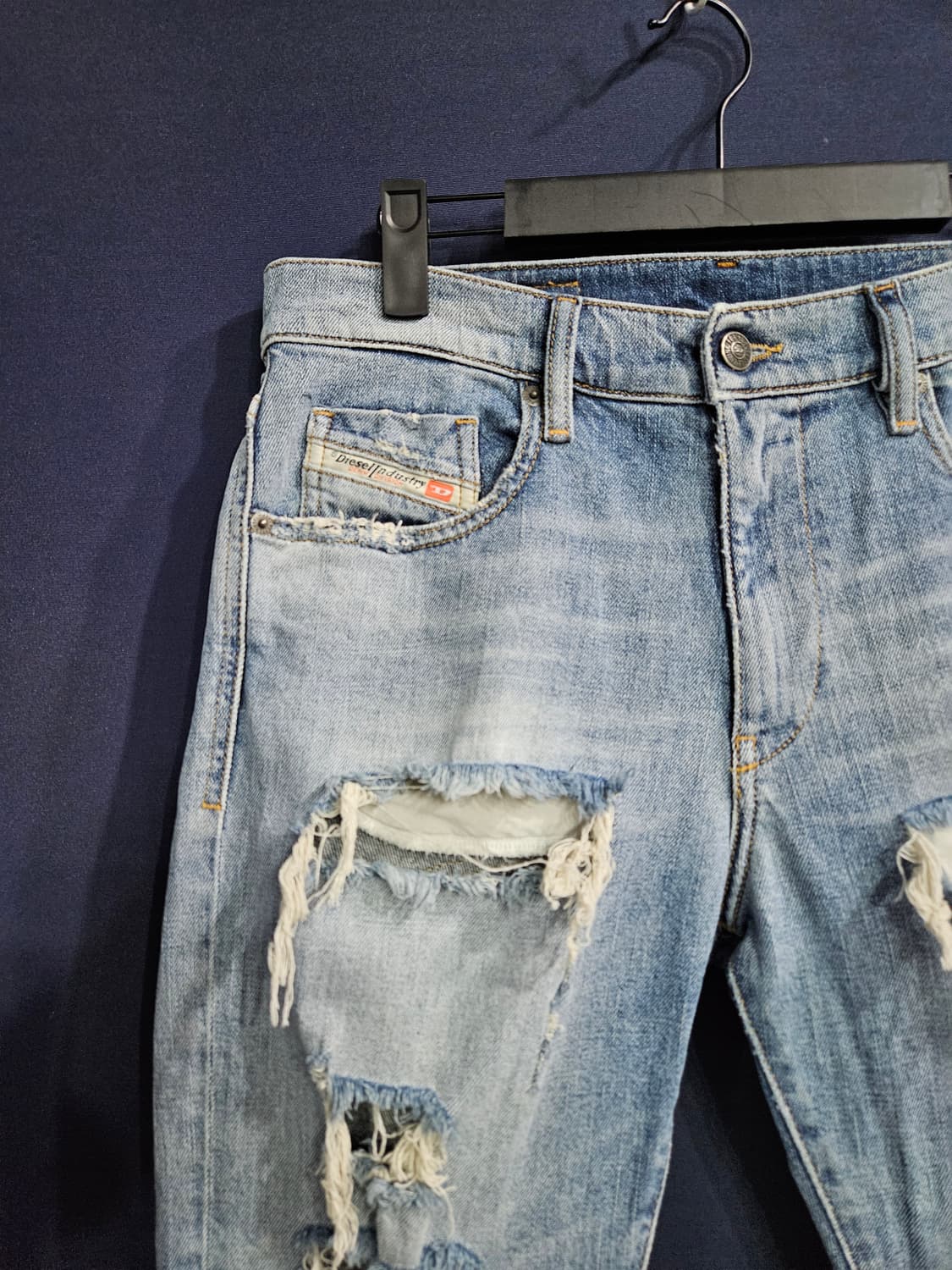 디젤 라이트블루 남성 슬림핏 허리 31 빈티지 데님팬츠  상품이미지4