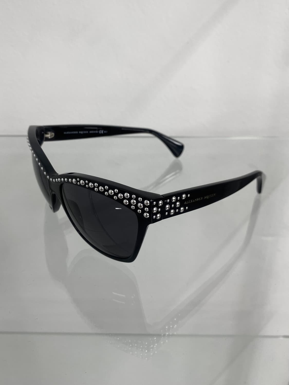알렉산더 맥퀸 스터드 선글라스 상품이미지1