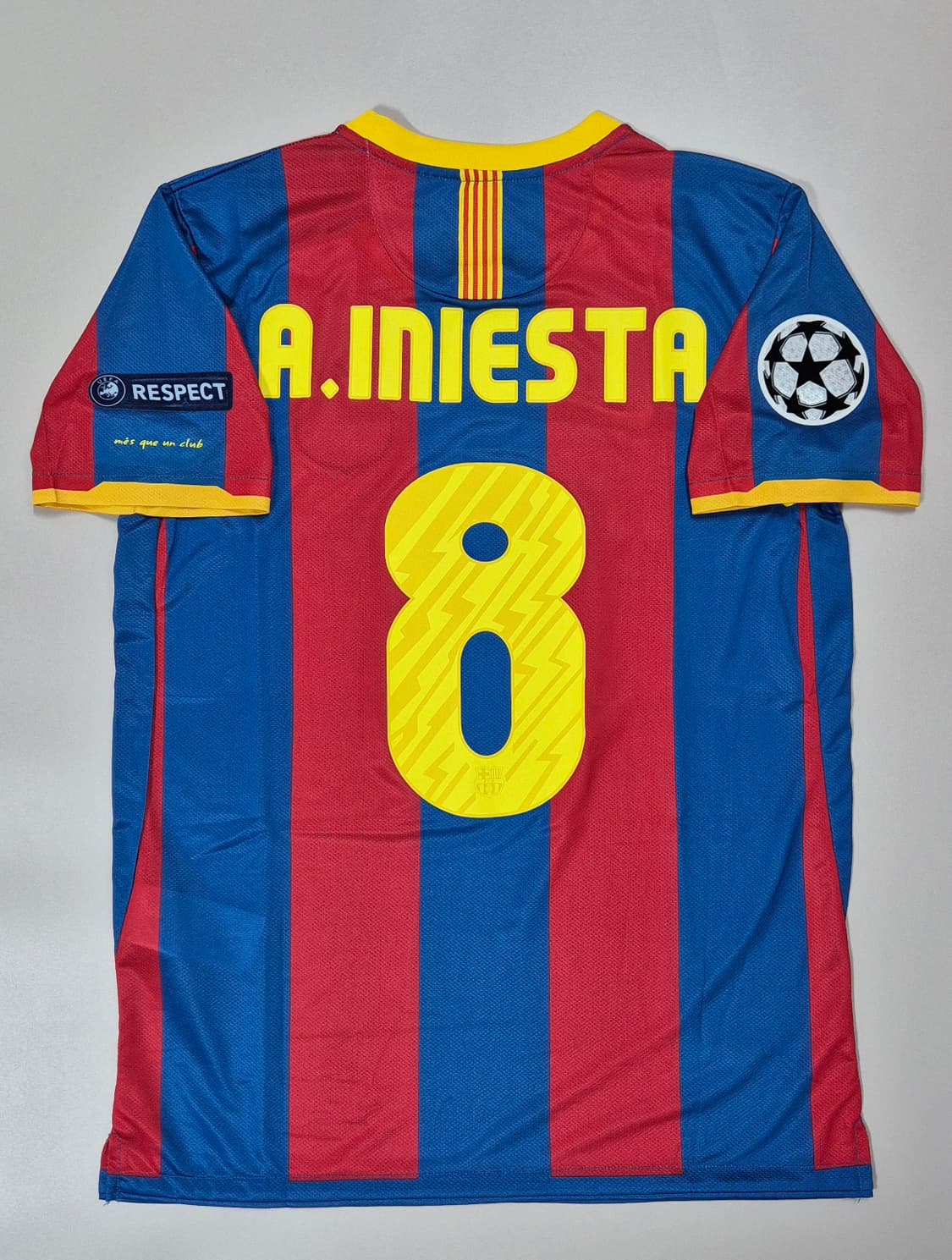 10-11 바르셀로나 이니에스타 홈 유니폼 M 상품이미지1