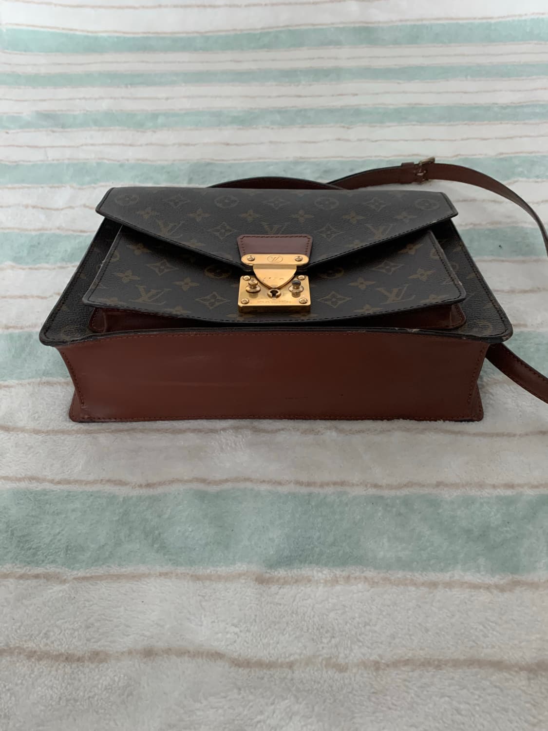 루이비통 몽소 가방 정품 상품이미지3