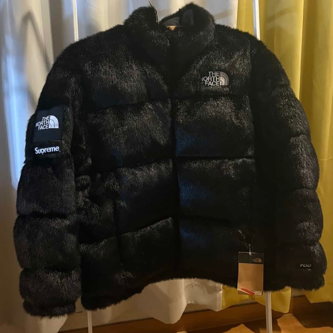 슈프림 x 노스페이스 퍼 눕시 자켓 L 상품이미지2