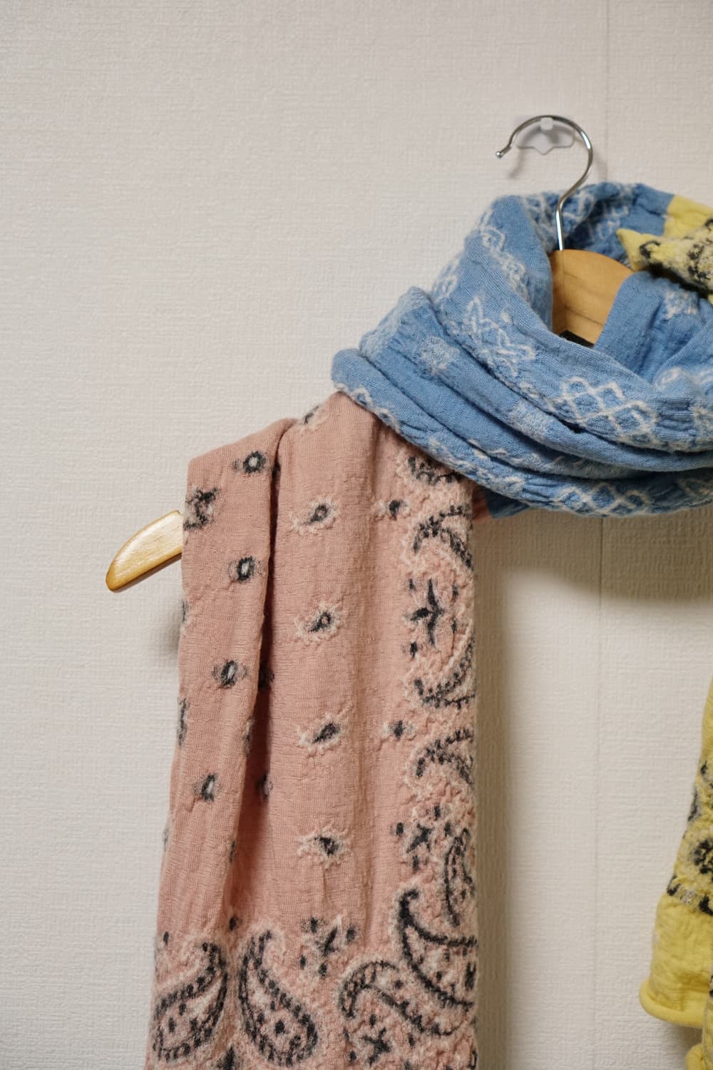 Kapital 울 파스텔 반다나 크로스 해피 머플러 상품이미지3