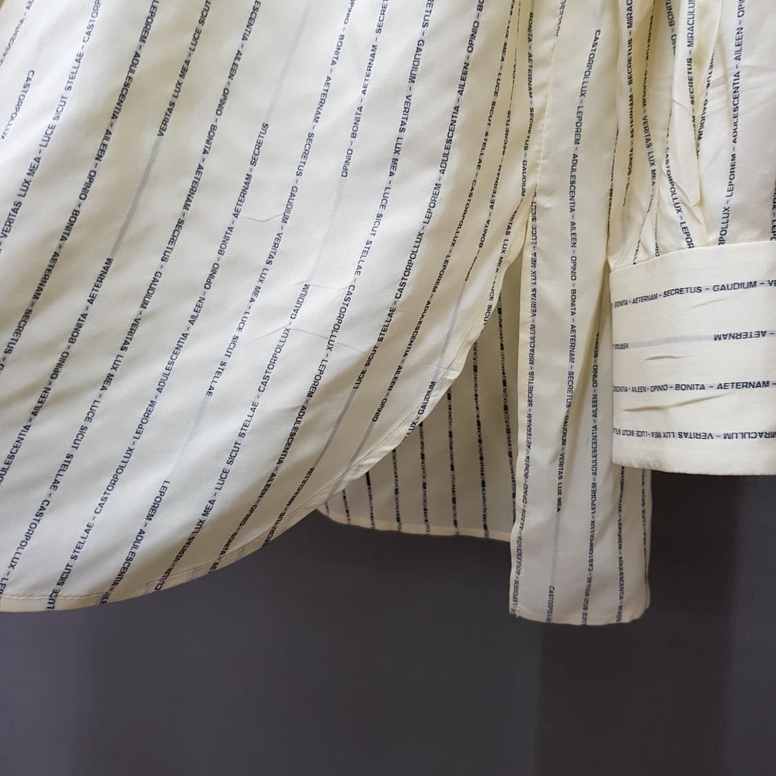 미샤  레터 스트라이프 실크 셔츠 블라우스 85-97-160 사이즈 상품이미지4