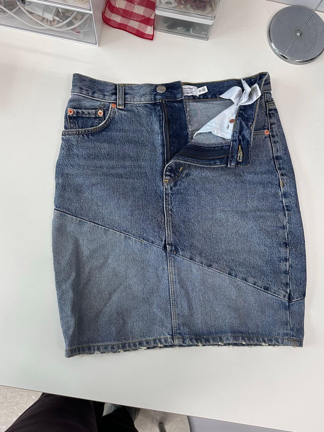 비대칭 절개 미디 스커트 상품이미지1