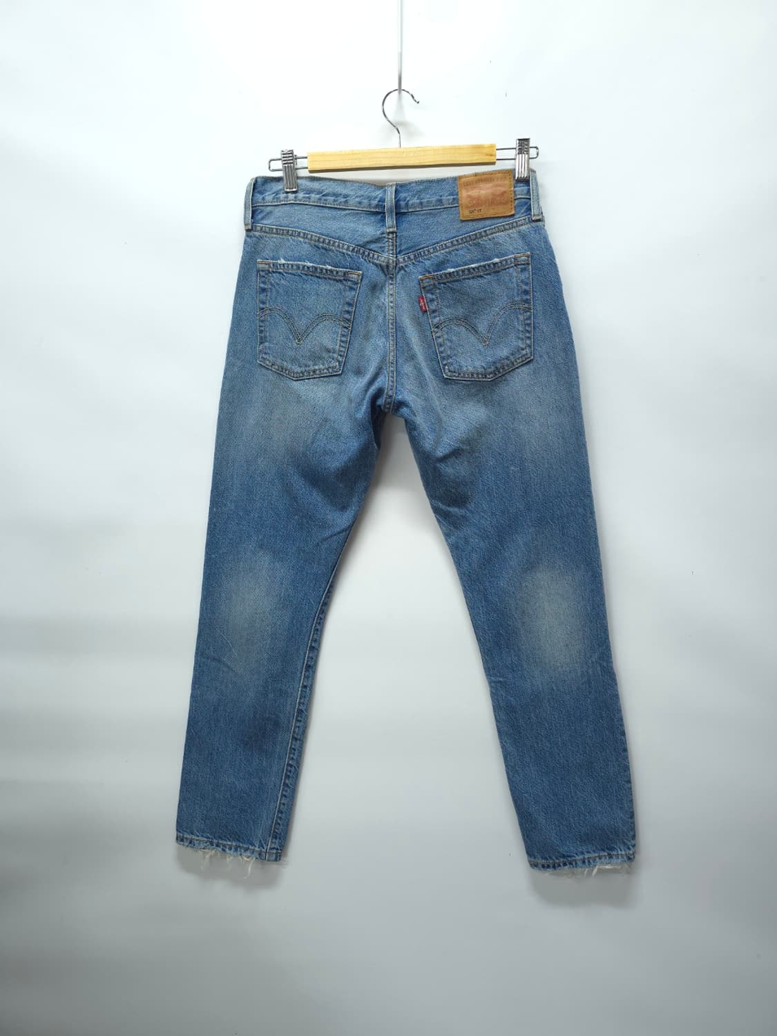 리바이스 여성 501 CT 빈티지 워싱 디스트로이드 데님 팬츠(28) 상품이미지5