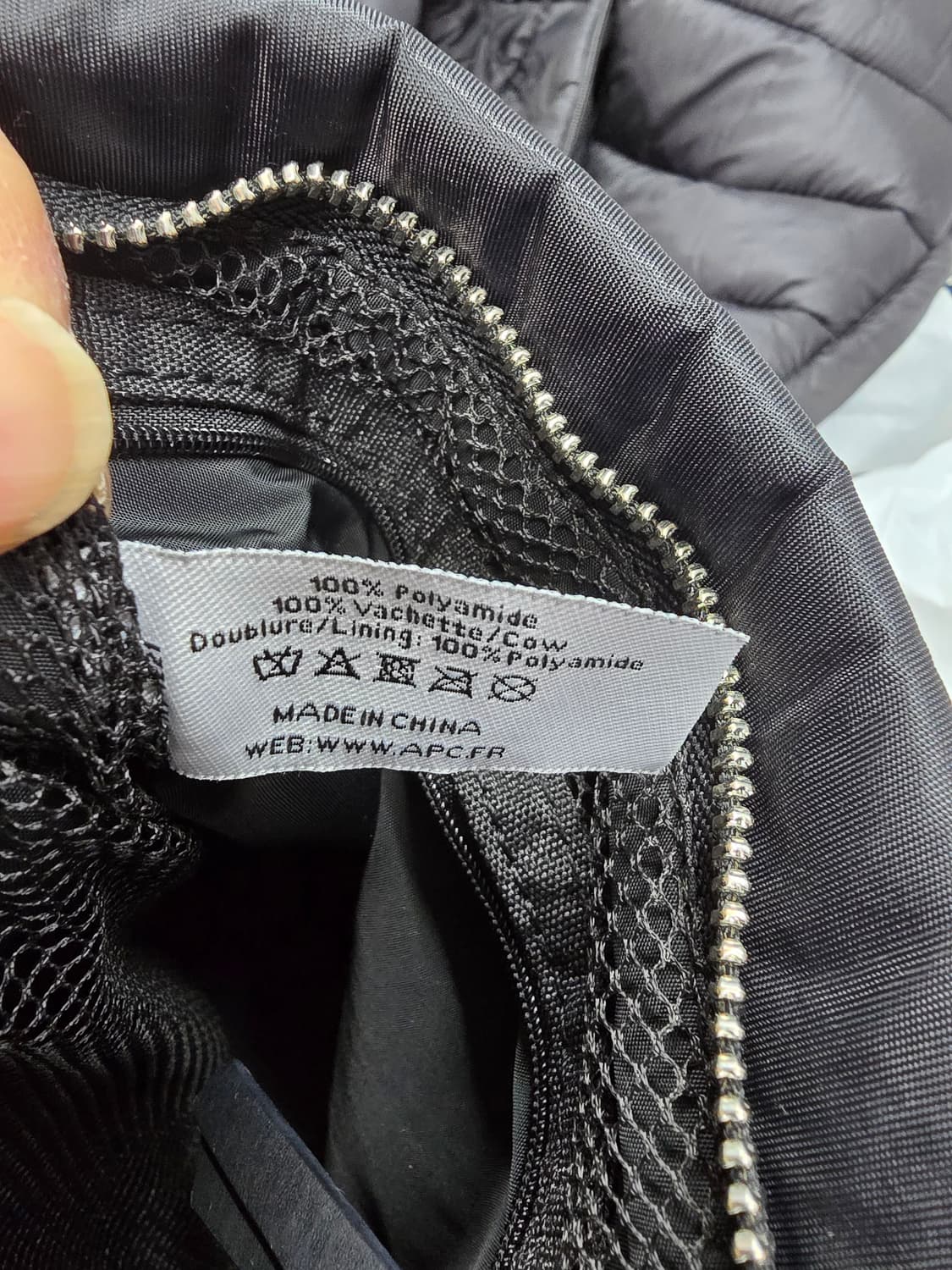 A.P.C 아페쎄 블랙 미니 크로스백 (1599) 상품이미지3