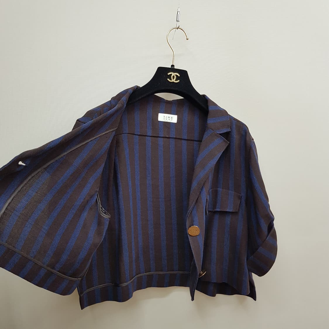 한섬 타임 스트라이프 린넨 크롭 자켓 82-94-160사이즈 상품이미지6