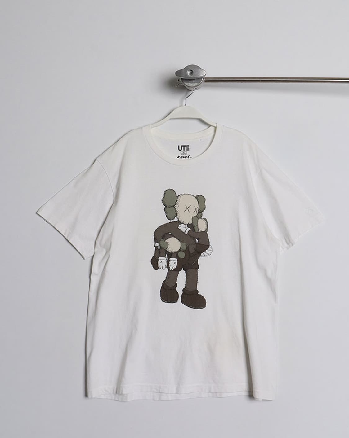 UT x KAWS… 상품이미지1
